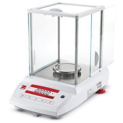 Ohaus PA224C - Pioneer Analytical Balance (30208456) with Internal Calibration, 220 g x 0.1 mg